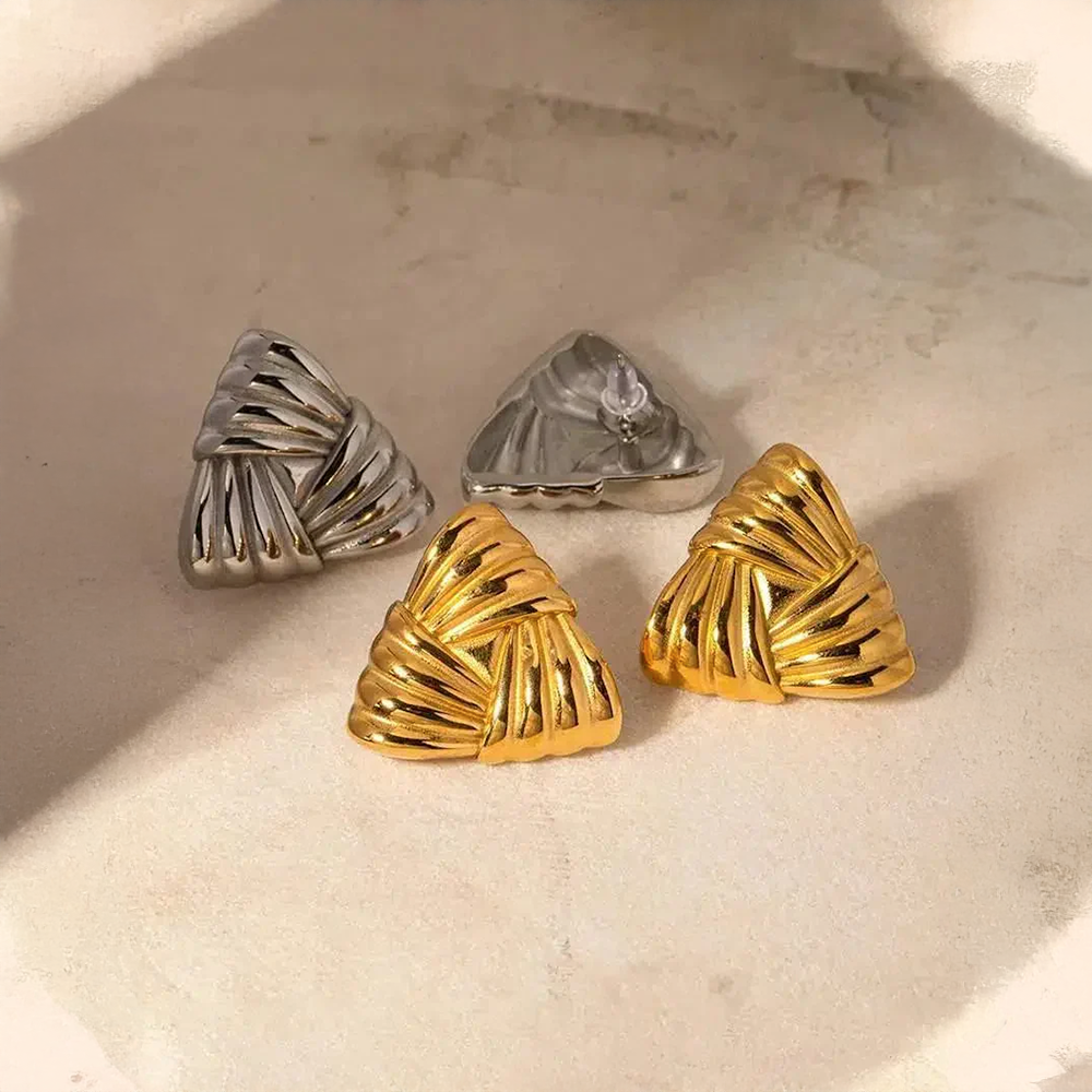 Beloria | Boucles d’oreilles triangle au charme vintage