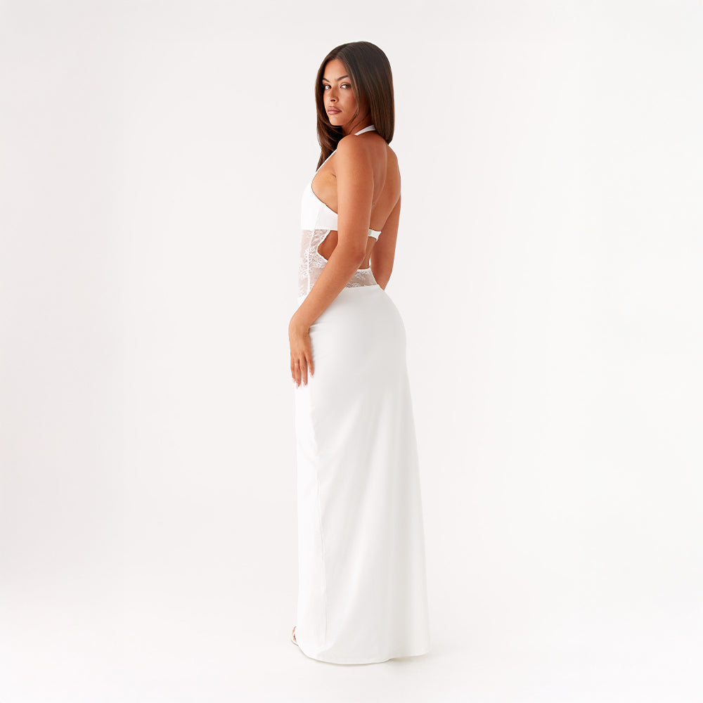 Naëlle | Courbes Captivantes