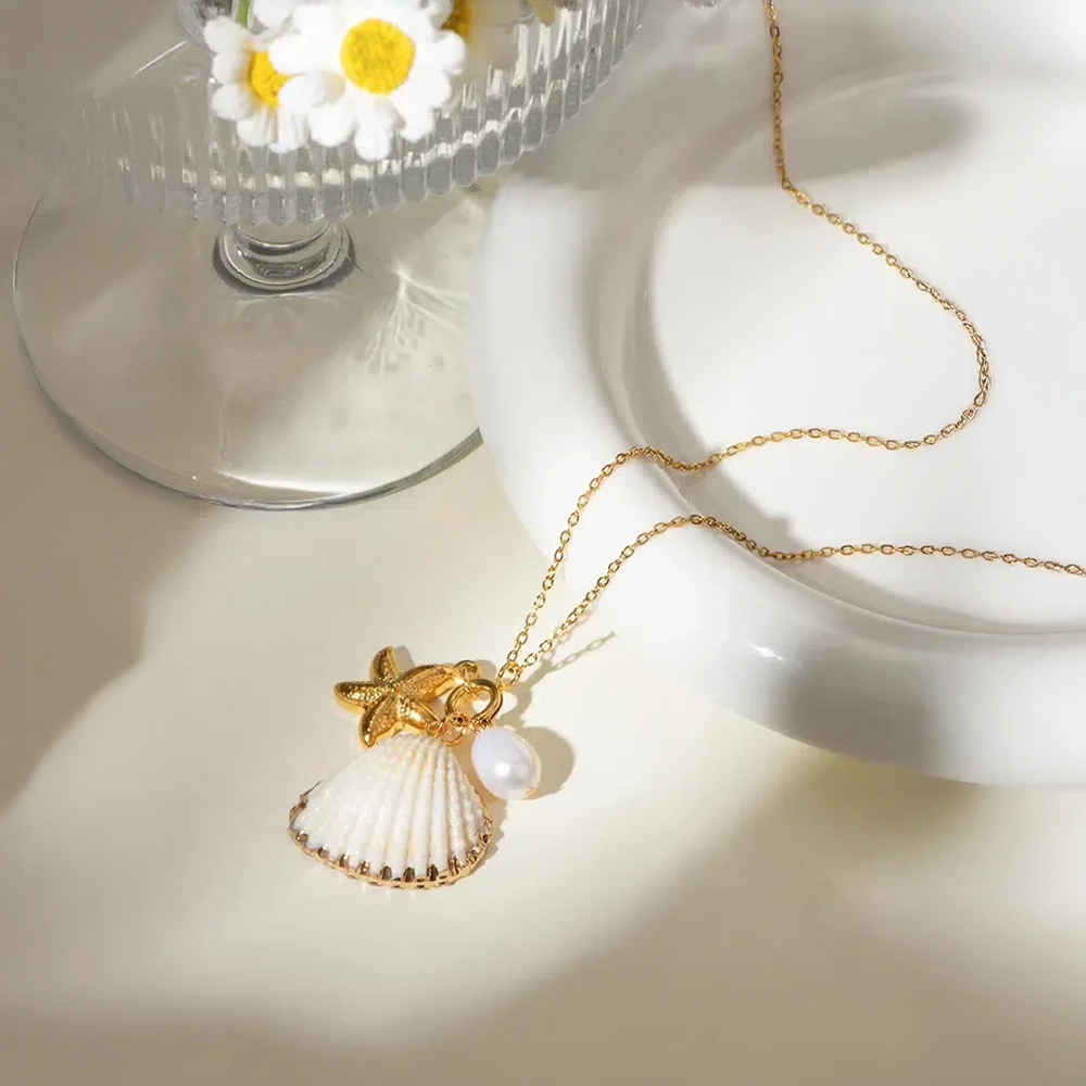 Avelia | Collier étoile de mer et perles au charme marin