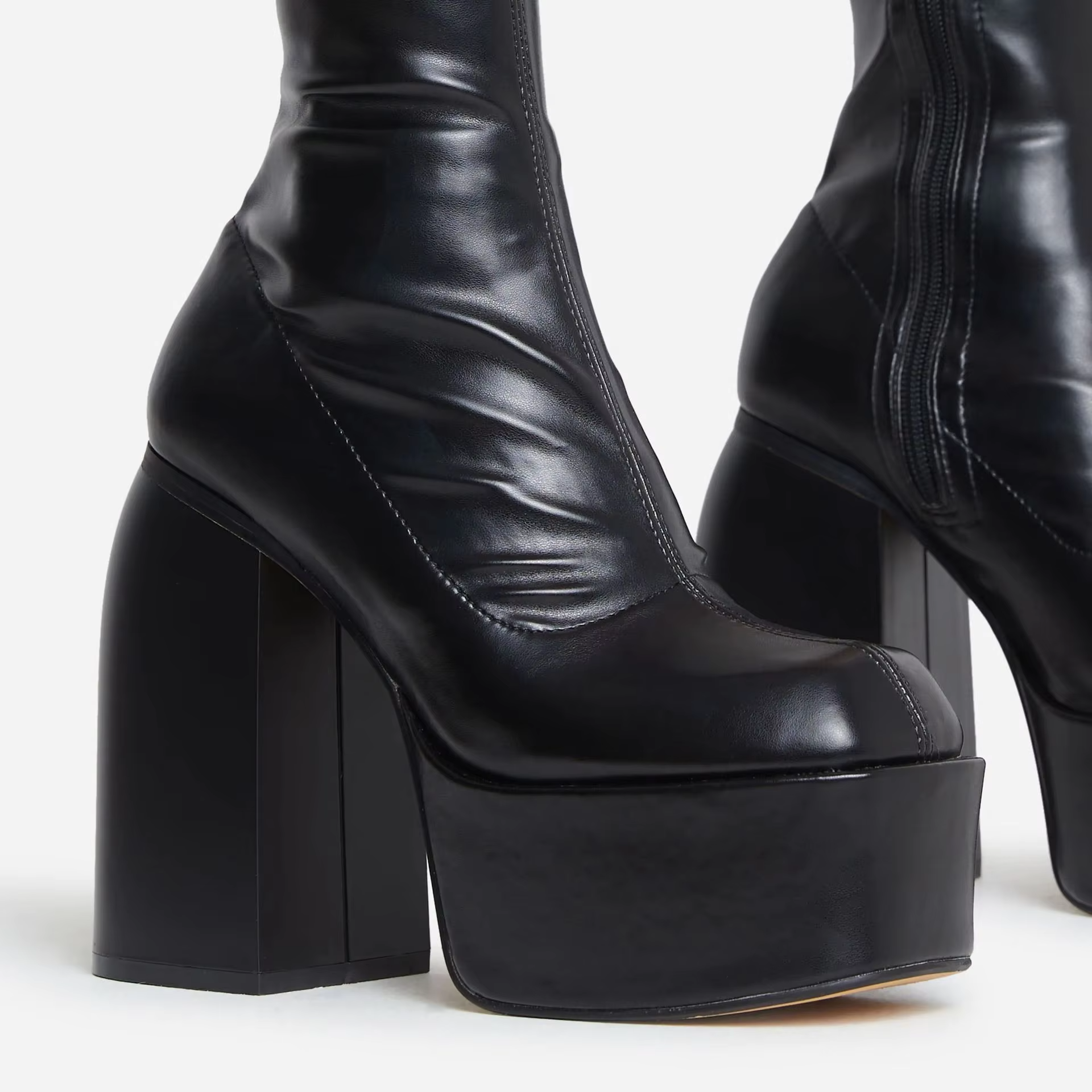 BNOIR | Talons aiguilles