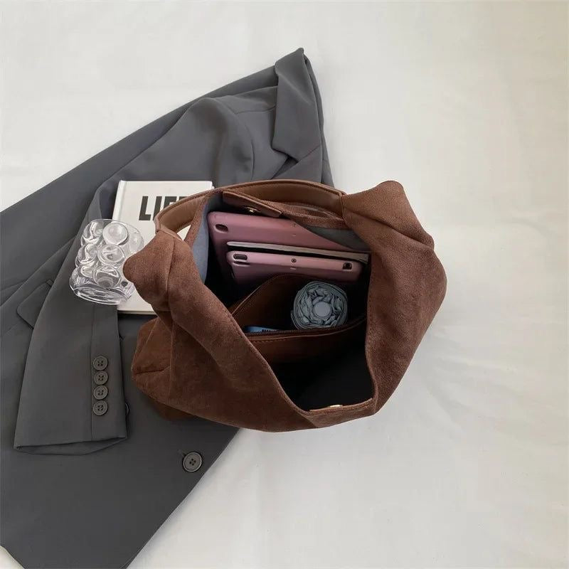Isabelle | Suede Sac