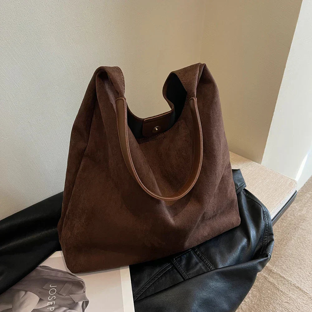Isabelle | Suede Sac