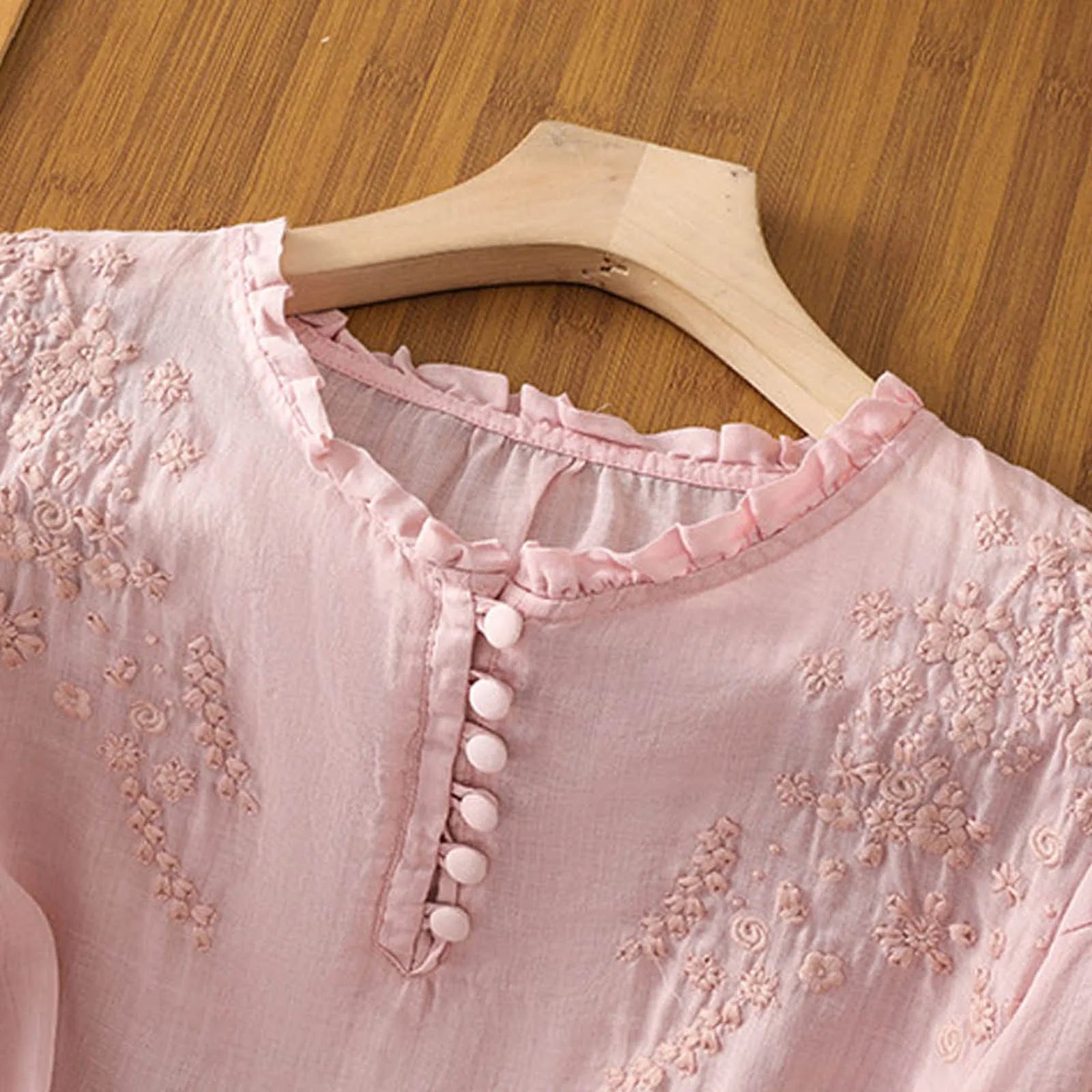 Suzanne | Blouse à Boutons Brodée