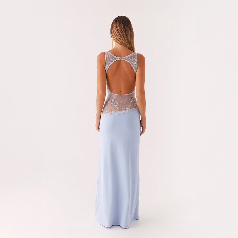 Selena | Élégance Sculpturale