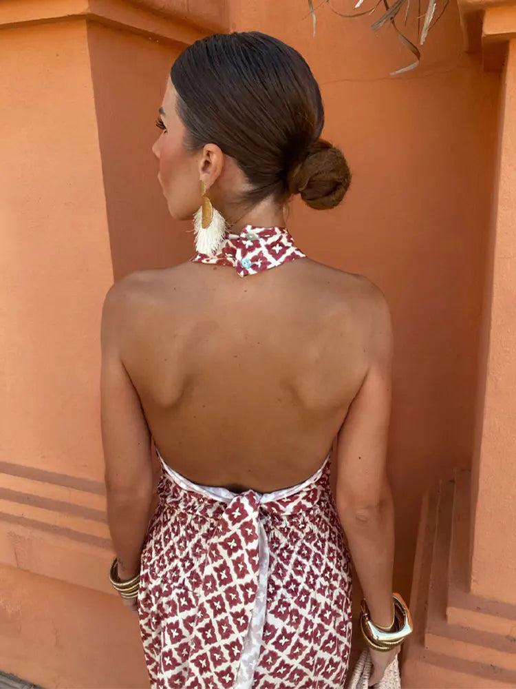 Mickay | Élégante robe midi sans manches avec détails froncés